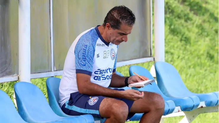 (Felipe Oliveira)