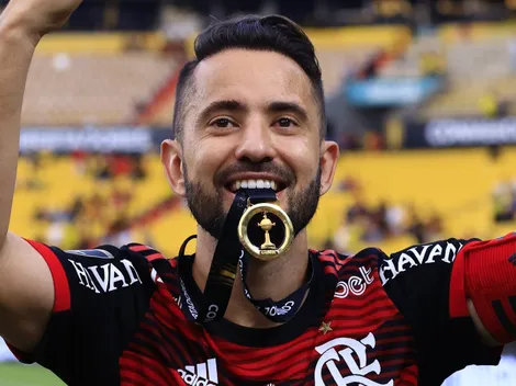 Gigante brasileiro encaminha acerto com o meia Éverton Ribeiro, do Flamengo; salário será de R$ 700 mil mensais