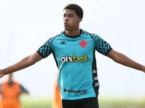 Andrey Santos se 'revolta' e entra na Justiça contra o Vasco