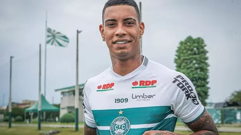 Coritiba acerta saída de Alef Manga, que pode fechar com outro clube do futebol brasileiro em breve