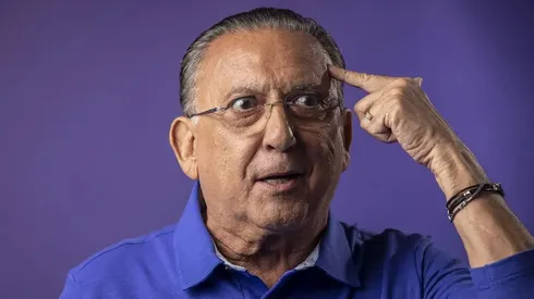 Galvão Bueno deixa 'Majestoso' de lado e crava o melhor clássico do futebol brasileiro