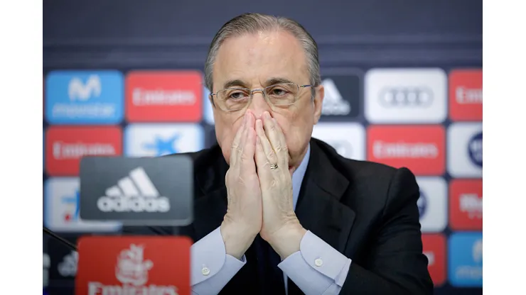 MADRID, SPAIN - MAY 31: Real Madrid CF president Florentino Perez reacts as he listens to Zinedine Zidane during a press conference to announce his resignation as Real Madrid coach at Valdebebas Sport City on May 31, 2018 in Madrid, Spain. Zidane steps down from the position of Manager of Real Madrid, after leading the club to it's third consecutive UEFA Champions League title. (Photo by Gonzalo Arroyo Moreno/Getty Images)