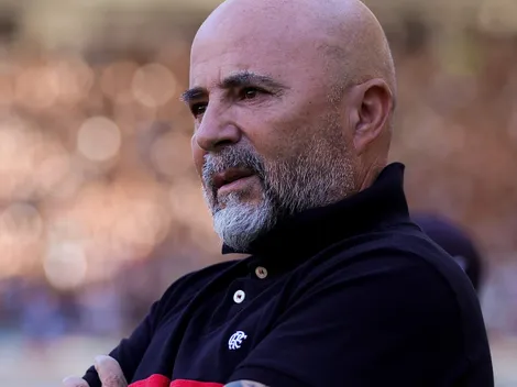 Importante titular do Flamengo se lesiona e desfalca equipe pelo Brasileirão