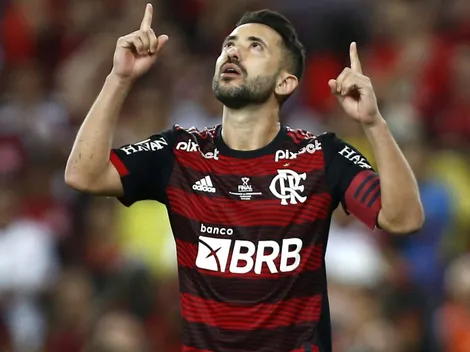 Gigante do futebol brasileiro supera o Corinthians e chega a acordo com o meia Éverton Ribeiro, do Flamengo