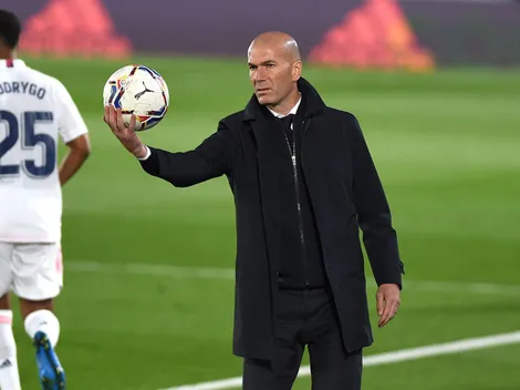 Zidane deixa Messi e Cristiano Ronaldo de lado e revela qual jogador o faz levantar da cadeira