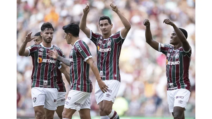RJ - RIO DE JANEIRO - 04/06/2023 - BRASILEIRO A 2023, FLUMINENSE X BRAGANTINO - Paulo Henrique Ganso jogador do Fluminense comemora seu gol com jogadores do seu time durante partida contra o Bragantino no estadio Maracana pelo campeonato BRASILEIRO A 2023. Foto: Jorge Rodrigues/AGIF