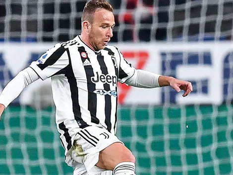 Após temporada abaixo, Arthur entra no radar de clube inglês