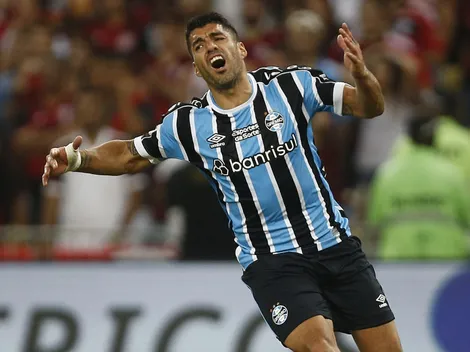 Após cogitar aposentadoria, presidente do Grêmio define futuro de Luis Suárez