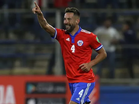 Ex-Flamengo, Isla se oferece para atuar em gigante do futebol brasileiro, consegue o 'sim' e pode assinar contrato nos próximos dias