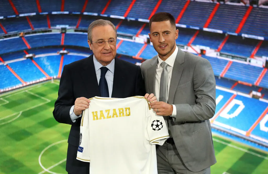 MADRID, SPAIN – JUNE 13:  New Real Madrid signing Eden Hazard is unveiled by Florentino Perez, President of Real Madrid at Estadio Santiago Bernabeu on June 13, 2019 in Madrid, Spain. (Photo by Angel Martinez/Getty Images)