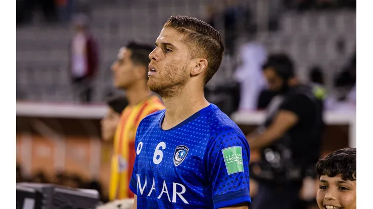 Salário de R$ 1 milhão por mês: Gustavo Cuéllar acerta com gigante do futebol brasileiro e leva torcedores à loucura