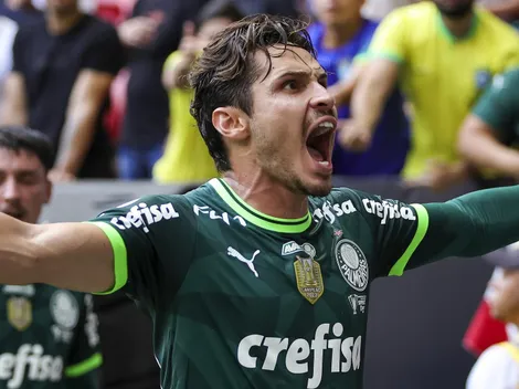 "Caminhão de dinheiro": Raphael Veiga, do Palmeiras, ganha força para deixar a Europa 'de lado' e assinar com outro grande projeto ainda neste mercado da bola