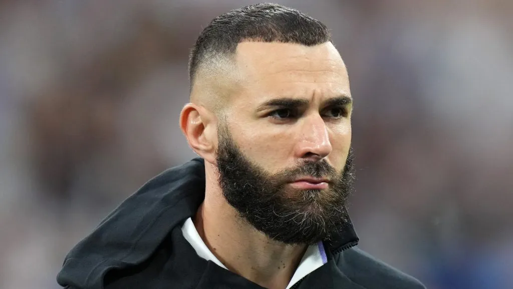 Real Madrid age rápido no mercado da bola e acerta com o 'substituto' de Benzema