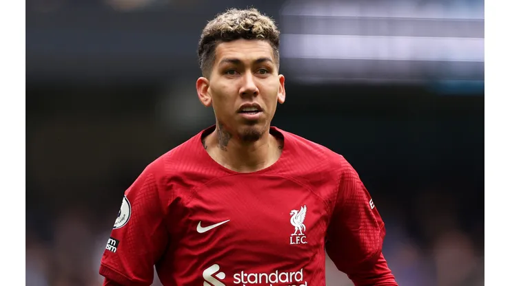 MANCHESTER, ENGLAND - APRIL 01: Roberto Firmino of Liverpool in action during the Premier League match between Manchester City and Liverpool FC at Etihad Stadium on April 01, 2023 in Manchester, England. (Photo by Clive Brunskill/Getty Images)