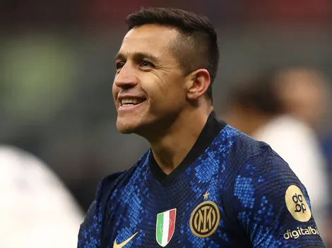 Alexis Sánchez surpreende e aceita assinar contrato de dois anos com gigante do futebol brasileiro