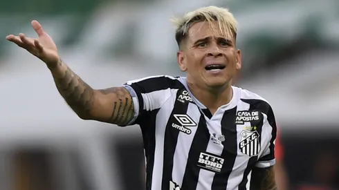 (Photo by Mauro Pimentel – Pool/Getty Images)