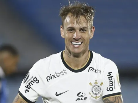 Gigante do futebol brasileiro quer atravessar sauditas e abre conversas para fechar com Róger Guedes