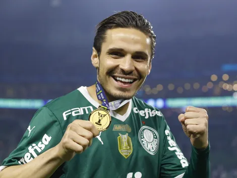 Mercado da bola: Raphael Veiga entra na mira de outra grande potência do futebol e pode ser mais um a deixar o Palmeiras; proposta oficial deve chegar em breve