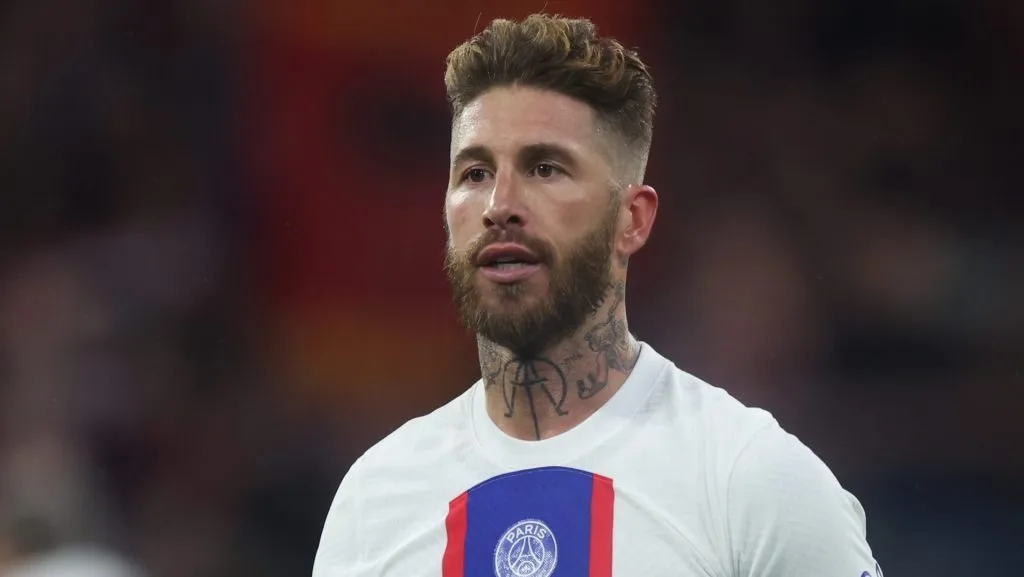 Sergio Ramos aceita assinar com o Flamengo, mas impõe condição inusitada