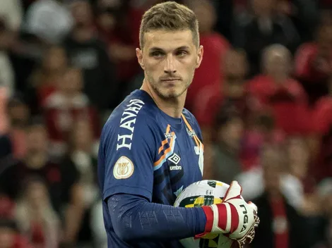 Gigante do futebol europeu oferece R$ 64 milhões e avança para fechar com o goleiro Bento, do Athletico Paranaense