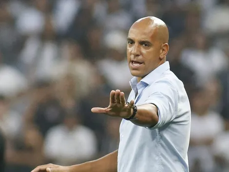 Mercado da bola: Cruzeiro surpreende e anuncia a contratação de atacante ex-Flamengo; Jogador estava no futebol europeu