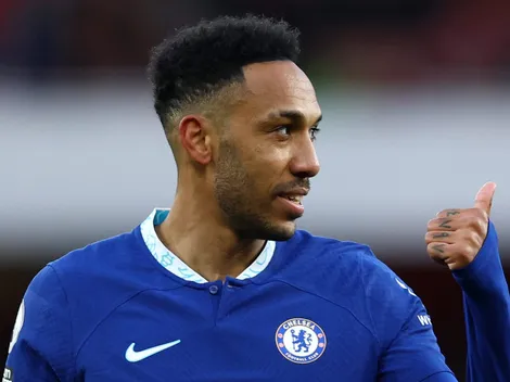 Aubameyang não fica em cima do muro e escolhe o melhor entre Lionel Messi e Cristiano Ronaldo