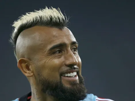 Mercado da bola: Vidal pega todos de surpresa e fecha com grande rival do Flamengo no futebol brasileiro