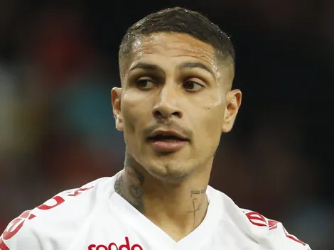 Contrato de 1 ano: Guerrero, ex-Corinthians e Flamengo, sinaliza positivamente para assinar com clube do futebol brasileiro