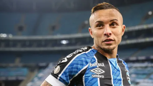 Foto: Pedro H. Tesch/AGIF - Everton do Flamengo foi revelado pelo Grêmio