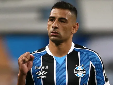 Clube do futebol brasileiro abre negociações com o atacante Diego Souza, livre no mercado da bola