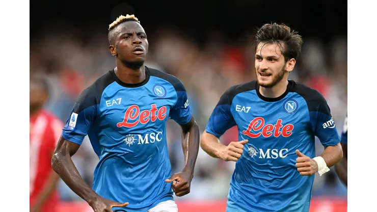 NAPLES, ITALY - AUGUST 21: Victor Osimhen of Napoli celebrates scoring their side's second goal with teammate Khvicha Kvaratskhelia during the Serie A match between Napoli and Monza at Stadio Diego Armando Maradona on August 21, 2022 in Naples, Italy. (Photo by Francesco Pecoraro/Getty Images)