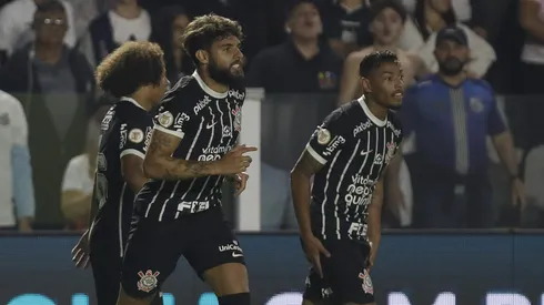 . (Photo by Ricardo Moreira/Getty Images)