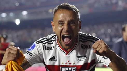 (Photo by Ricardo Moreira/Getty Images)