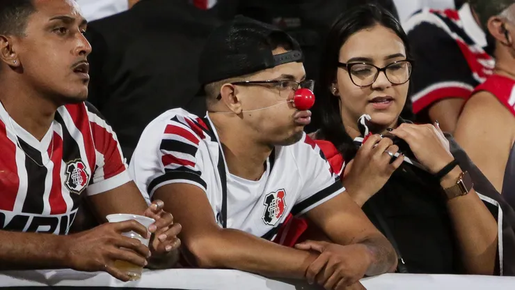 Foto: Rafael Vieira/AGIF - Santa Cruz não disputará nenhuma divisão do Campeonato Brasileiro em 2024