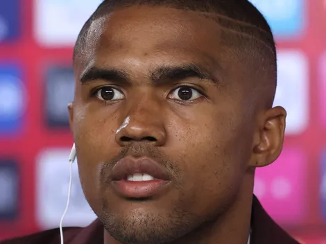 Douglas Costa pode assinar com gigante do futebol brasileiro em 2024