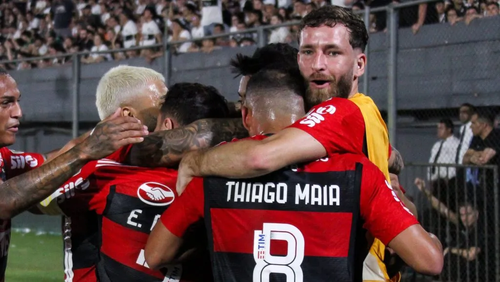 Atlético Mineiro age no mercado da bola e pode fechar com ídolo do Flamengo para 2024