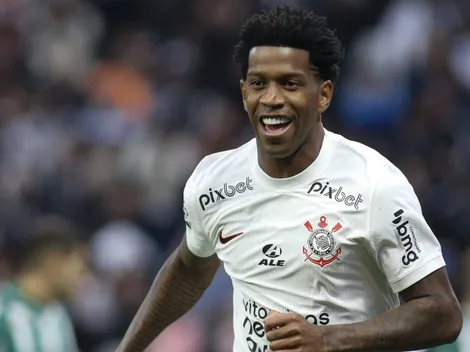 De saída do Corinthians, Gil é pedido por torcida de rival