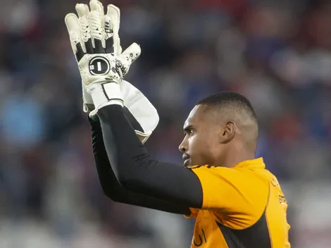 Mais um reforço! Ronaldo age no mercado e John dá adeus ao Internacional e assina com novo clube