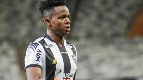 Juan Cazares, do Atlético-MG, durante jogo pelo Brasileirão Gazeta Press