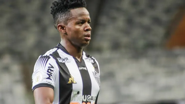 Juan Cazares, do Atlético-MG, durante jogo pelo Brasileirão Gazeta Press