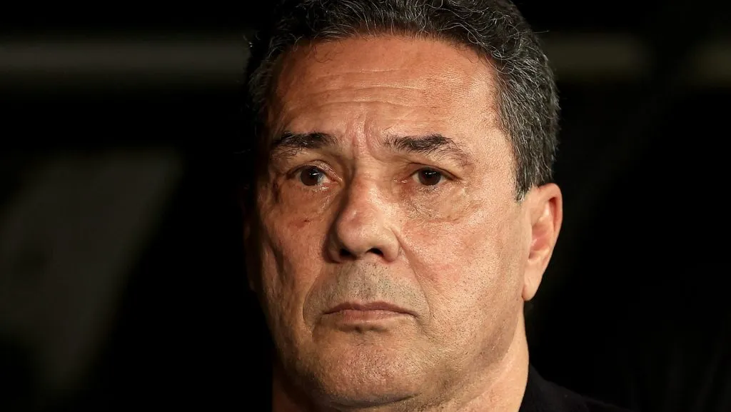 Corinthians age rápido e define futuro de Luxemburgo após eliminação para o São Paulo