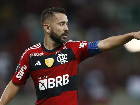 Mercado da bola: Alexis Sanchez quer jogar no Santos, Gustavo Scarpa fecha com novo clube, Michael é alvo do Grêmio, Oscar pode fechar com o Internacional, Everton Ribeiro em rival do Flamengo, Brino Mendez de saída do Corinthians e mais