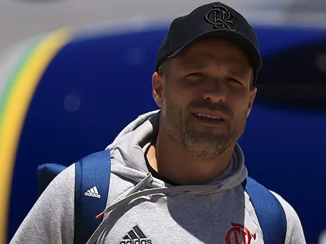 Mesmo aposentado, Diego Ribas tem nome falado em gigante do futebol brasileiro