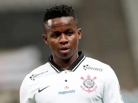 Gigante do futebol brasileiro volta atrás e pode acertar com Cazares para 2024