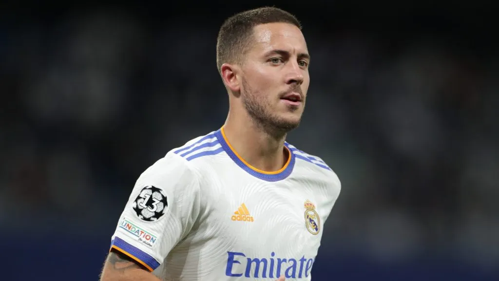 Gigante do futebol brasileiro surpreende e se aproxima de acerto com Hazard, informa jornal espanhol