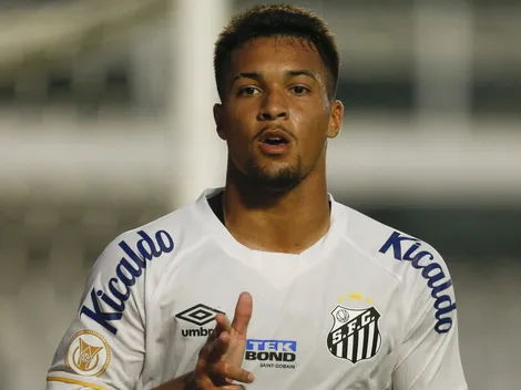 Contrato até 2028: Marcos Leonardo deixa o Santos e acerta com novo clube, afirma jornalista
