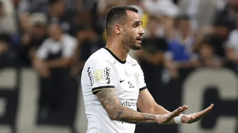 (Photo by Ricardo Moreira/Getty Images)