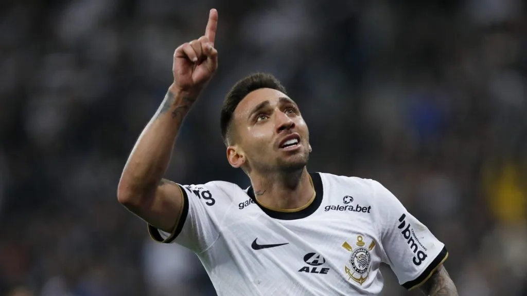 (Photo by Ricardo Moreira/Getty Images)