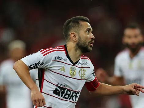 Martelo batido! Everton Ribeiro abre o jogo e define qual clube deseja assinar contrato