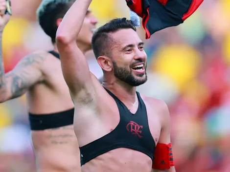 Empresário de Éverton Ribeiro tem conversas com gigante do futebol brasileiro